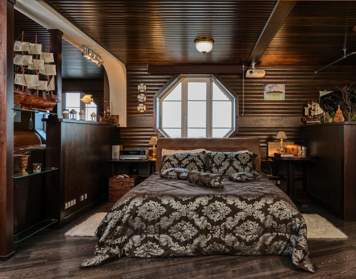 The Sky Loft Apartment Киев Екстериор снимка