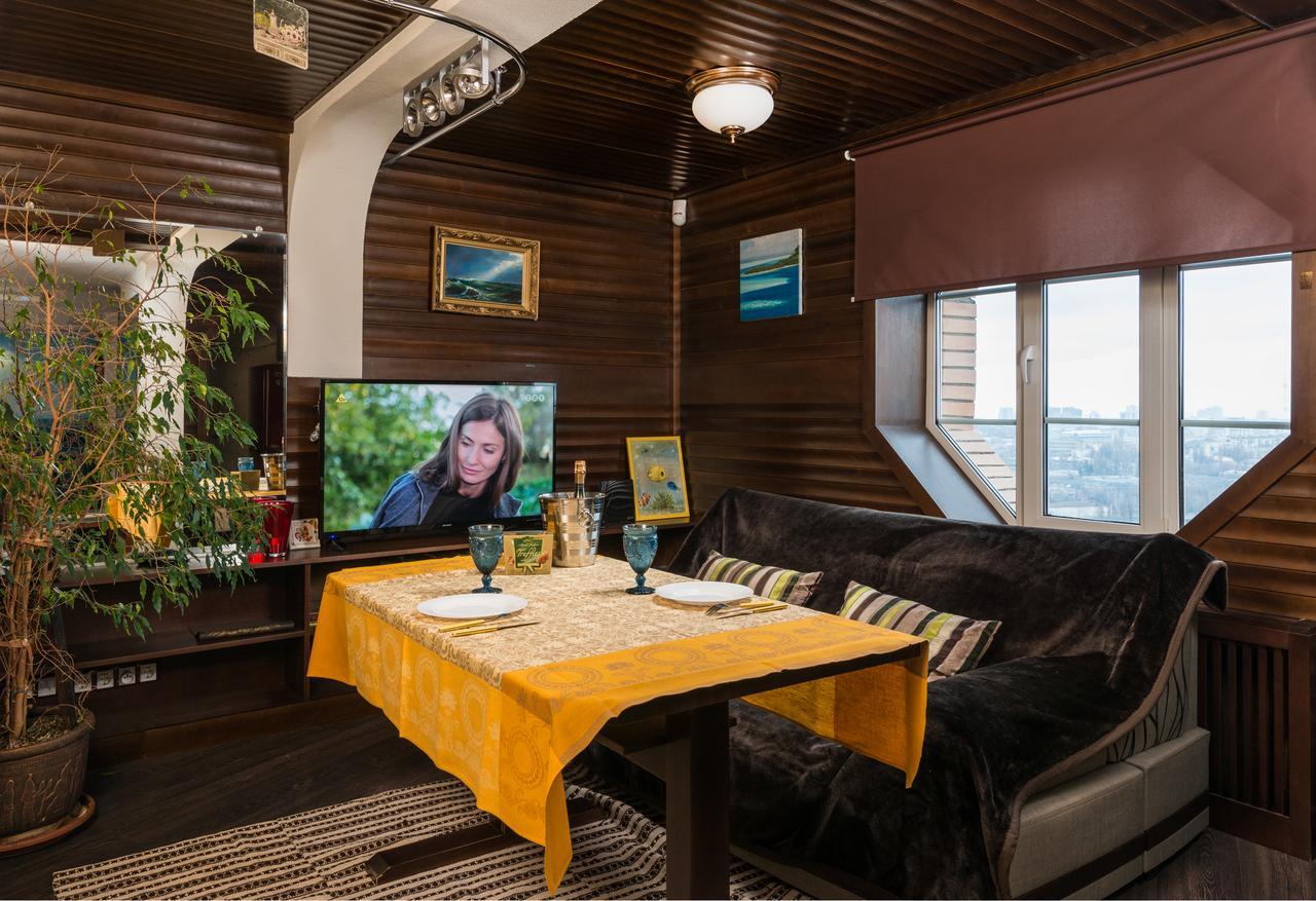 The Sky Loft Apartment Киев Екстериор снимка