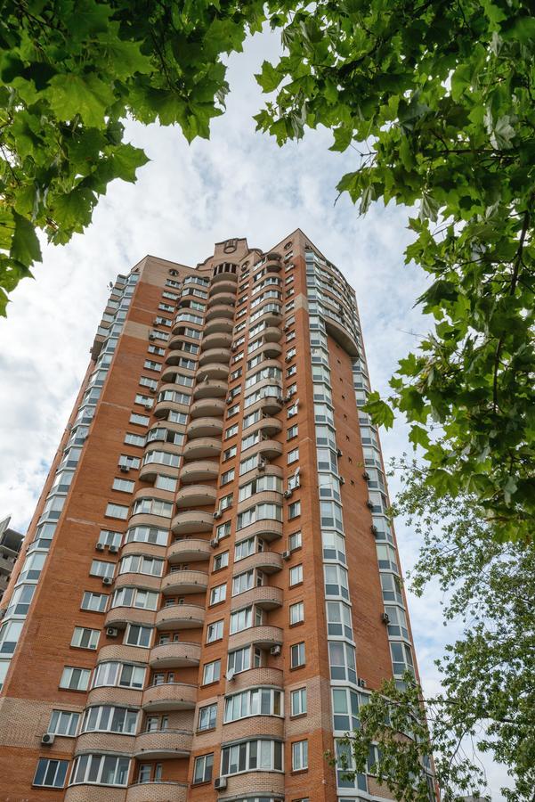 The Sky Loft Apartment Киев Екстериор снимка
